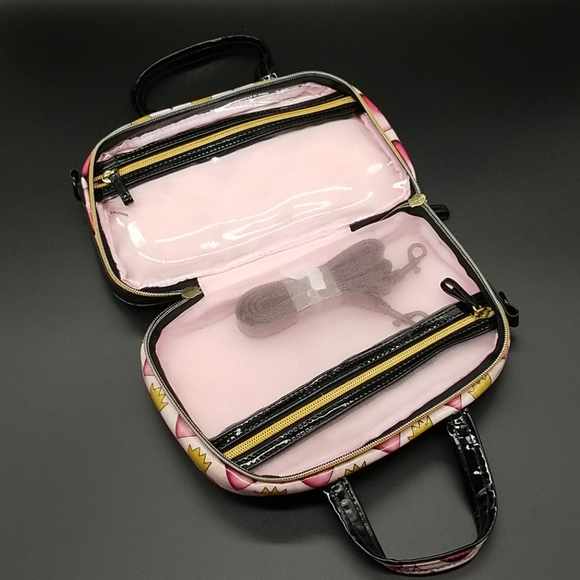 2 Princess Crown Heart Makeup Bags - Picture 3 of 11